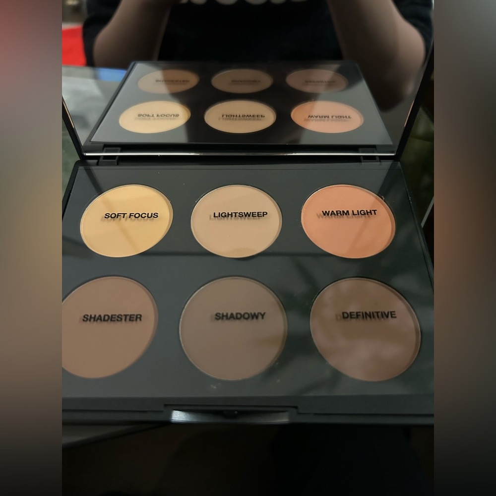 MAC Studio Fix Sculpt & Shape Contour Palette in Medium Dark/Dark